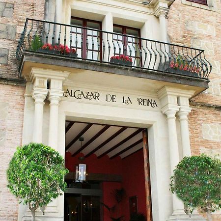 Hotel Alcazar De La Reina Кармона Экстерьер фото