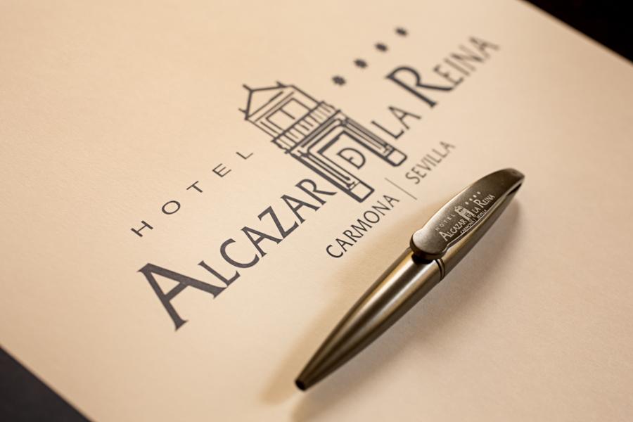Hotel Alcazar De La Reina Кармона Экстерьер фото