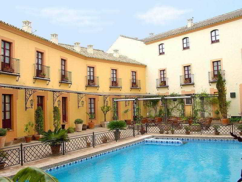 Hotel Alcazar De La Reina Кармона Экстерьер фото
